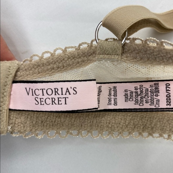 Victoria's Secret tan/nude Dream Angels lined demi bralette. 32 DD - Picture 6 of 6